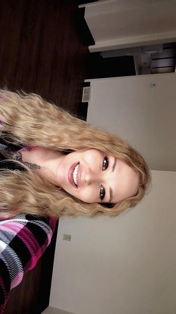 $adie, 28  female escort, Springfield